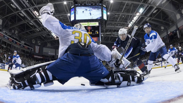 Казахстан пропустил шесть безответных шайб в первом периоде главного для себя матча МЧМ-2019 по хоккею