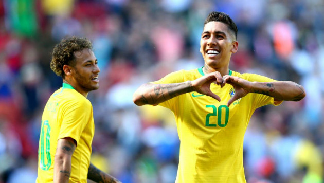 Форвард "Ливерпуля" отобрал у Неймара приз лучшему игроку Бразилии в Европе