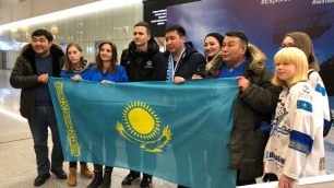 Канадский легионер "Барыса", родные и фанаты встретили сборную Казахстана после приезда с МЧМ