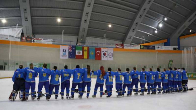 Женская сборная Казахстана по хоккею проиграла решающий матч юниорского ЧМ и не смогла выйти в следующий раунд