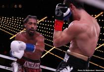 Деметриус Андраде в бою с Артуром Акавовым. Фото Matchroom Boxing