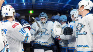 Как хоккеисты "Барыса" в раздевалке радовались первой c 2012 года победе над ЦСКА
