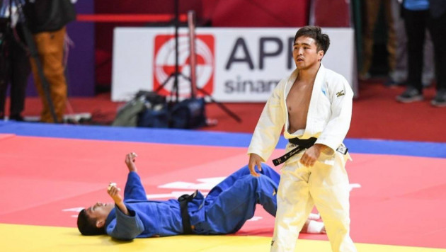 Казахстанский дзюдоист Сметов завоевал "серебро" на международном турнире в Париже