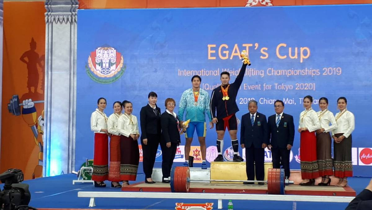 Казахстанские тяжелоатлеты выиграли еще три медали на квалификационном олимпийском турнире