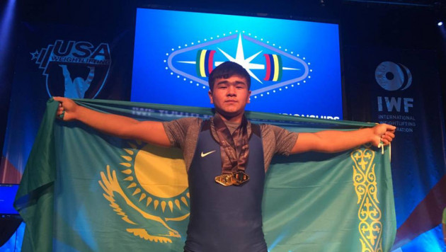 Казахстан завоевал третье "золото" на юношеском ЧМ по тяжелой атлетике в Лас-Вегасе