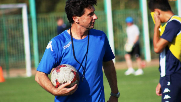 ФИФА обязала казахстанский клуб выплатить компенсацию своему бывшему тренеру