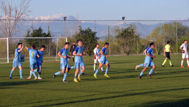 Молодежная сборная Казахстана по футболу впервые проиграла с новым тренером