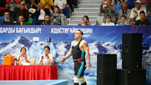 Выйдет ли на помост Илья Ильин? Превью к чемпионату Азии по тяжелой атлетике 