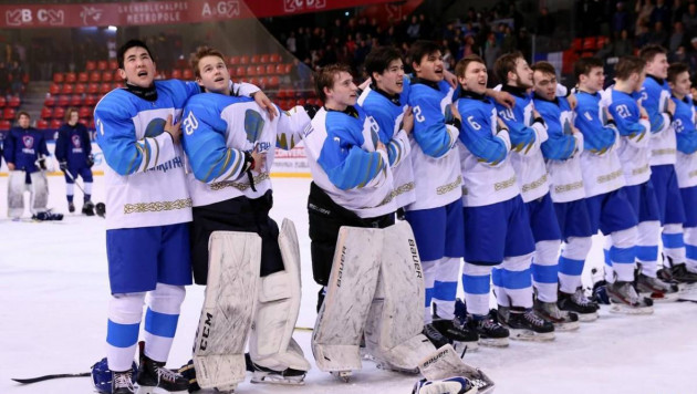 Cборная Казахстана одержала вторую подряд разгромную победу на юниорском ЧМ по хоккею