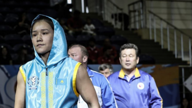 Сборная Казахстана понесла первую потерю на чемпионате Азии по боксу