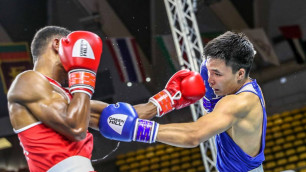 Еще один казахстанский боксер вышел в 1/4 финала чемпионата Азии