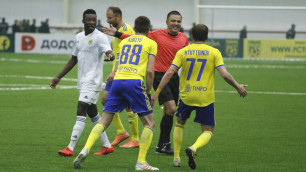 В матче чемпионата Казахстана по футболу не засчитали гол прямым ударом с углового