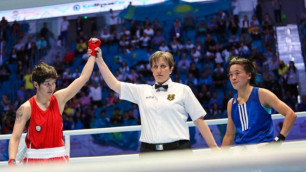 Двукратная чемпионка мира из Казахстана победила соперницу из Узбекистана на старте ЧА по боксу