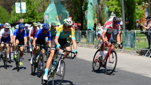 Казахстан выиграл третье "золото" за день на чемпионате Азии по велоспорту