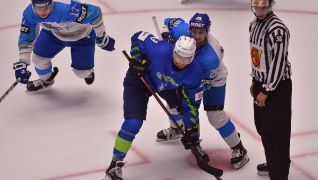 Сборная Казахстана по хоккею стартовала с победы над Словенией на домашнем чемпионате мира