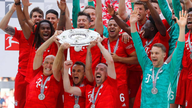 "Бавария" в седьмой раз подряд стала чемпионом Германии по футболу