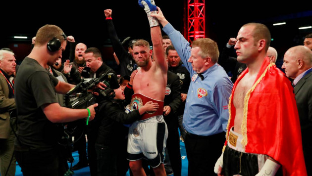 Сондерс завоевал титул чемпиона мира в первом бою после ухода из веса Головкина
