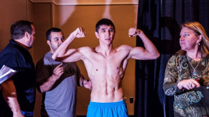 Непобежденный казахстанский боксер перевесил американца перед титульным боем