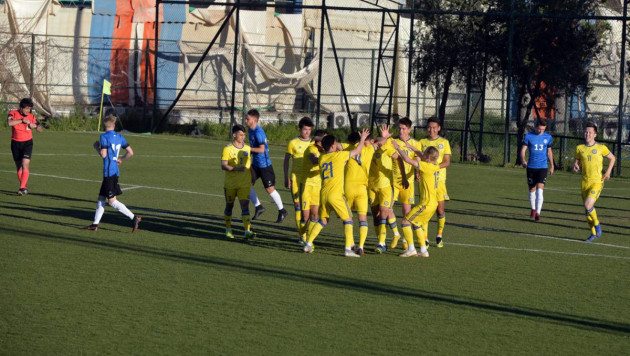 Молодежная сборная Казахстана ведет в счете после первого тайма матча отбора на Евро-2021