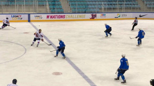 Сборная Казахстана по хоккею проиграла Южной Корее по буллитам