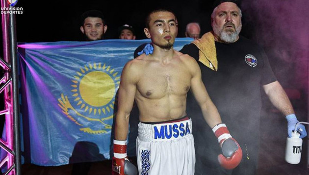 Небитый казахстанский боксер одержал десятую победу в профи
