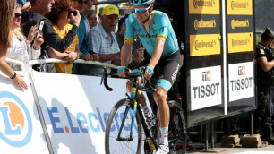 Капитан "Астаны" вернулся в десятку лидеров "Тур де Франс" после 14-го этапа