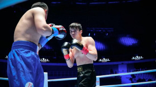 Казахстанец потерпел первое поражение в профи из-за столкновения головами с боксером Роя Джонса