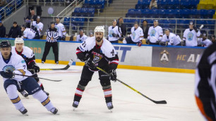 Хоккеист казахстанского клуба повторил трюк звезды НХЛ и забил буллит без броска по воротам