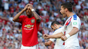 "Манчестер Юнайтед" снова не забил пенальти и потерпел первое поражение в сезоне