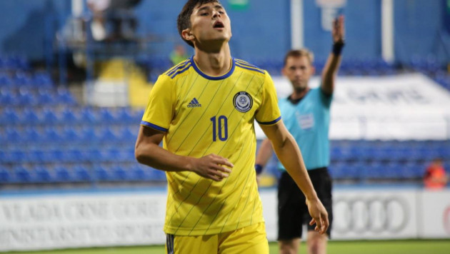 Молодежная сборная Казахстана из-за пенальти минимально проиграла чемпиону Европы