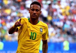 Удар неймара на матче бразилия колумбия видео