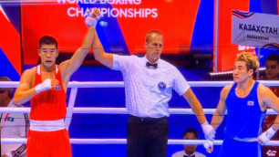 Казахстанский боксер после победы с нокдауном на старте ЧМ заявил о планах на "золото"