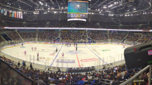 "Барыс" собрал аншлаг на первом в истории КХЛ матче в Алматы