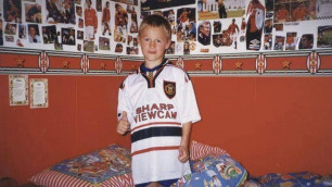 В детстве я ездил на матчи "Манчестер Юнайтед". Семье придется выбирать, за кого болеть - игрок "Астаны"
