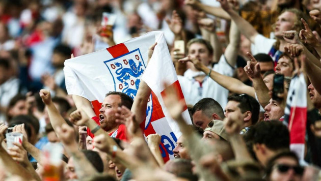 Английские фанаты "набедокурили" перед первым поражением своей сборной в отборе на Евро-2020