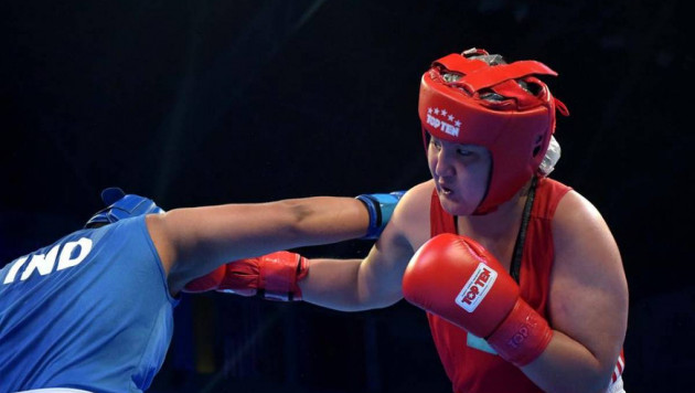 Тренер сборной Казахстана озвучил причины поражения Исламбековой в полуфинале ЧМ по боксу