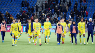 "Астана" пропустила шесть мячей от АЗ и проиграла третий матч подряд в группе Лиги Европы