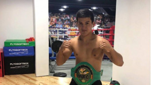 Юный боксер из Казахстана после успешного дебюта в профи получил первый бой за границей