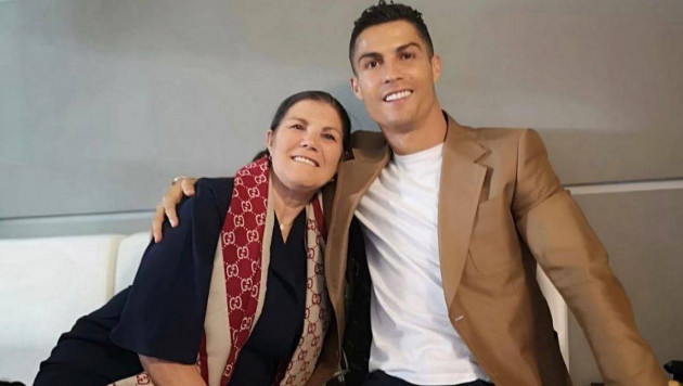 Мать Роналду пожаловалась на футбольную мафию