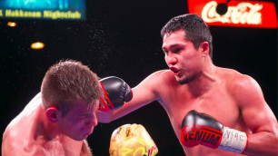 Казахстанский боксер выиграл 13-й бой в профи и завоевал титул от WBC в андеркарте "Канело" - Ковалев