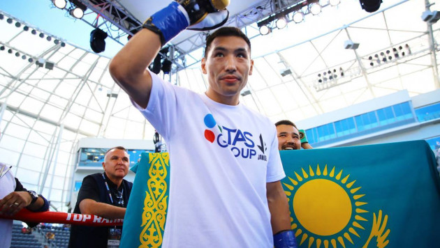 Бой Алимханулы за титулы от WBC и WBO покажут в Казахстане в прямом эфире 