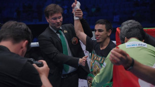 Чемпион мира по версии WBC после сборов в Казахстане победил брата "Монстра" в бою с нокдауном