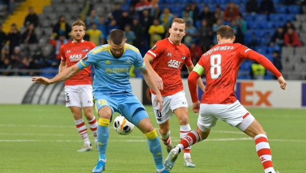 "Астана" проигрывает голландскому АЗ после первого тайма матча группы Лиги Европы
