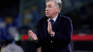 "Наполи" уволил главного тренера после выхода в плей-офф Лиги чемпионов