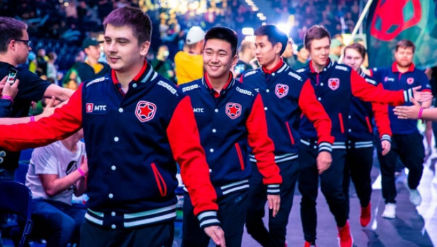 Команда казахстанца нанесла экс-чемпиону мира первое поражение на турнире по Dota 2 и гарантировала себе ТОП-3