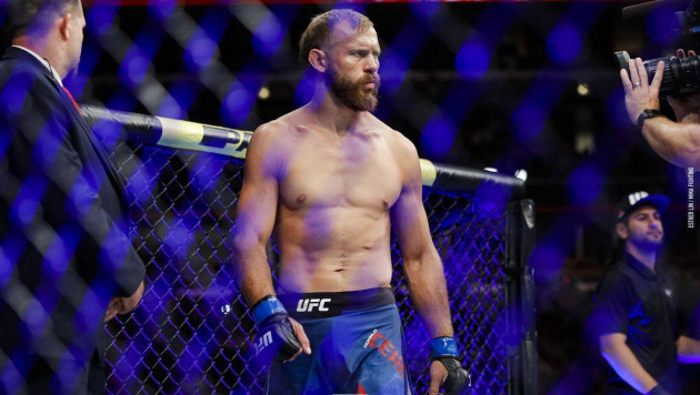 Лучший боец UFC по досрочным победам ответил на обвинения в сдаче боя МакГрегору