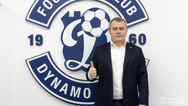 Клуб казахстанца определился с главным тренером перед дебютом в Лиге чемпионов