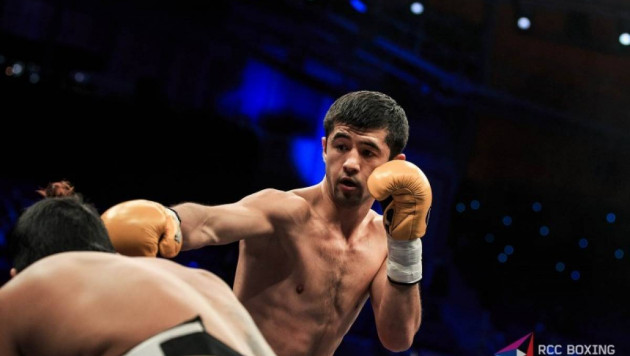 Узбекский боксер сенсационно проиграл нокаутом и потерял статус непобежденного