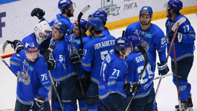 Форвард "Барыса" и сборной Казахстана оформил дубль в матче с 12 шайбами 