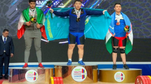 Побивший "золотой" результат Ильина 16-летний рекордсмен из Казахстана признан лучшим тяжелоатлетом чемпионата Азии
